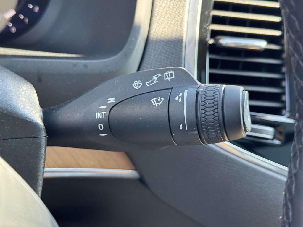 2023 Volvo XC90 B5 Plus