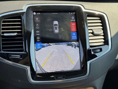 2023 Volvo XC90 B5 Plus