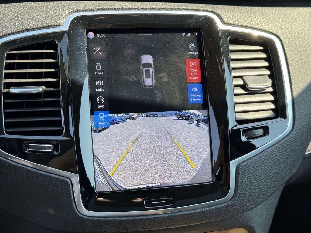 2023 Volvo XC90 B5 Plus