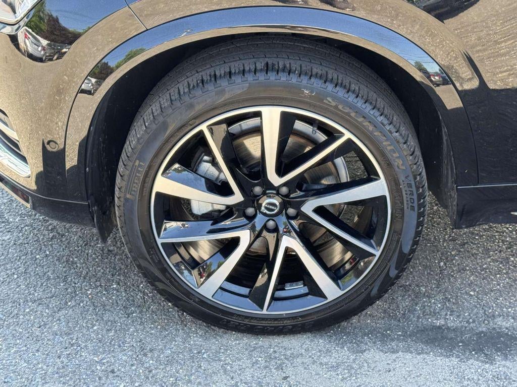 2023 Volvo XC90 B5 Plus