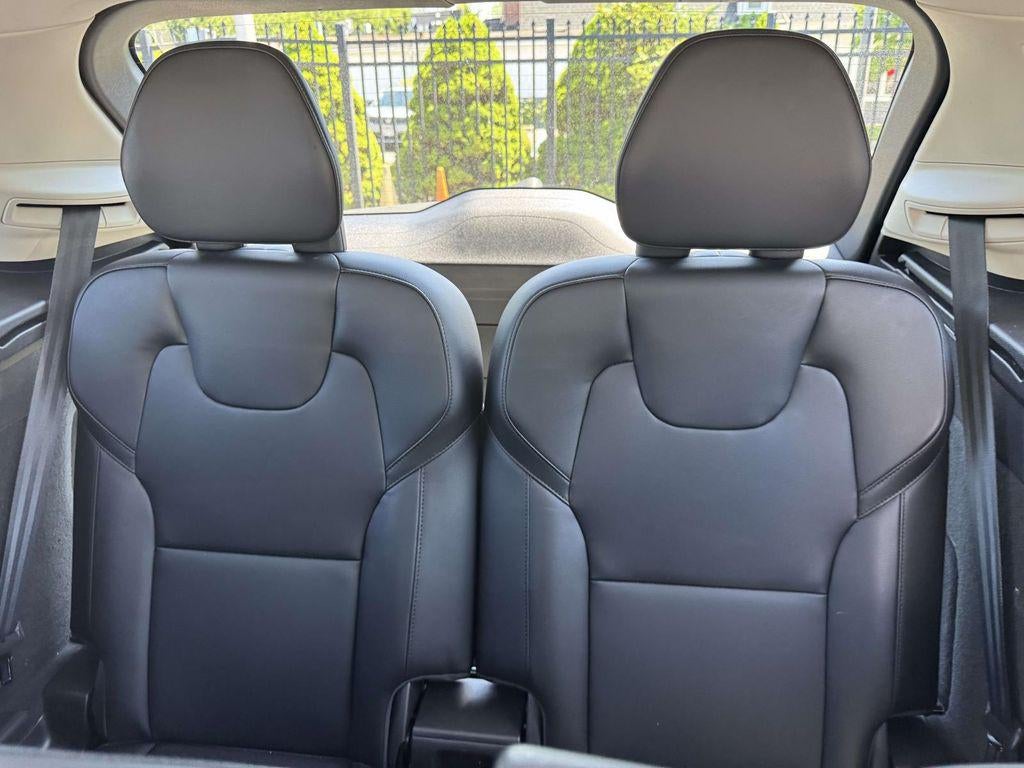 2023 Volvo XC90 B5 Core