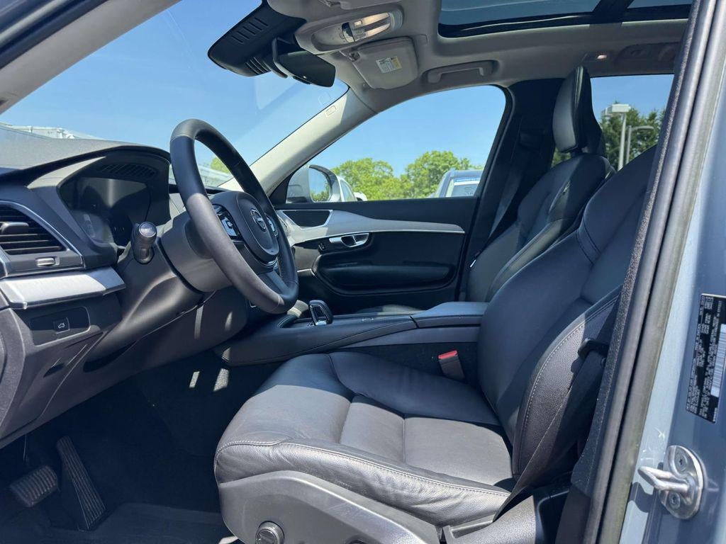 2023 Volvo XC90 B5 Core