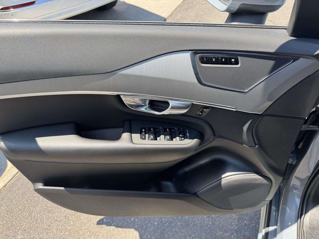 2023 Volvo XC90 B5 Core