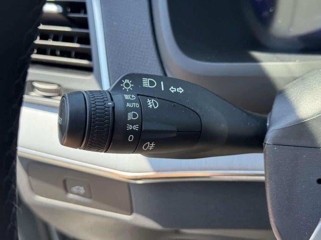 2023 Volvo XC90 B5 Core