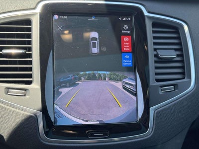 2023 Volvo XC90 B5 Core