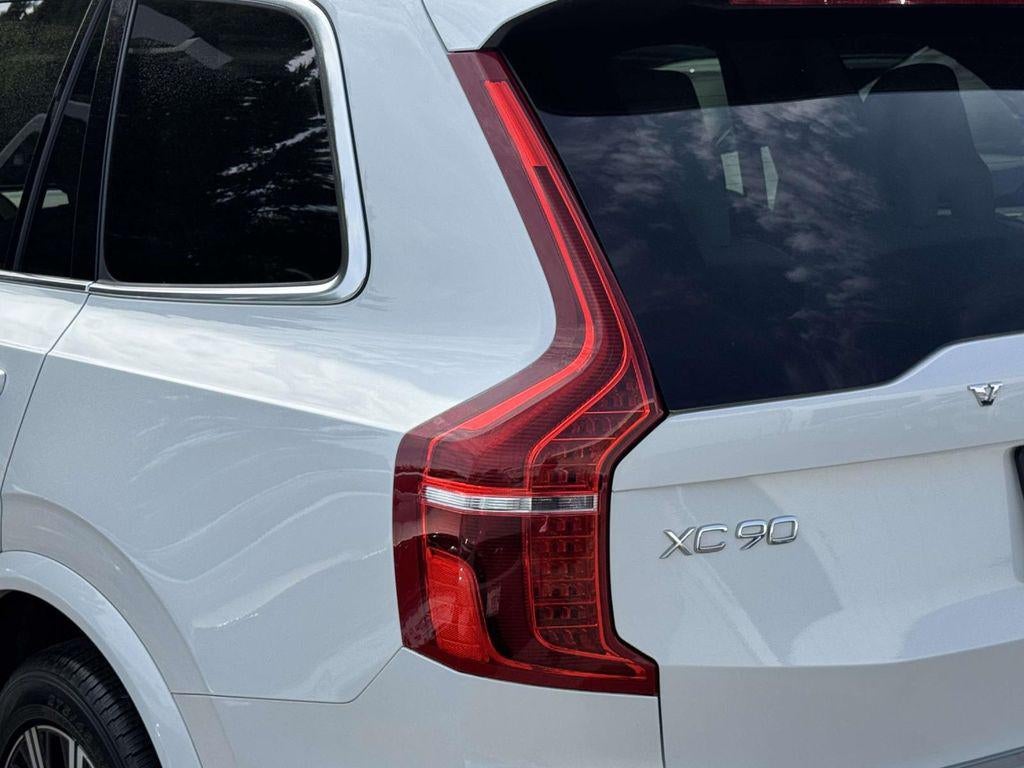 2023 Volvo XC90 B5 Core