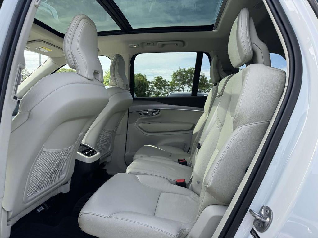 2023 Volvo XC90 B5 Core