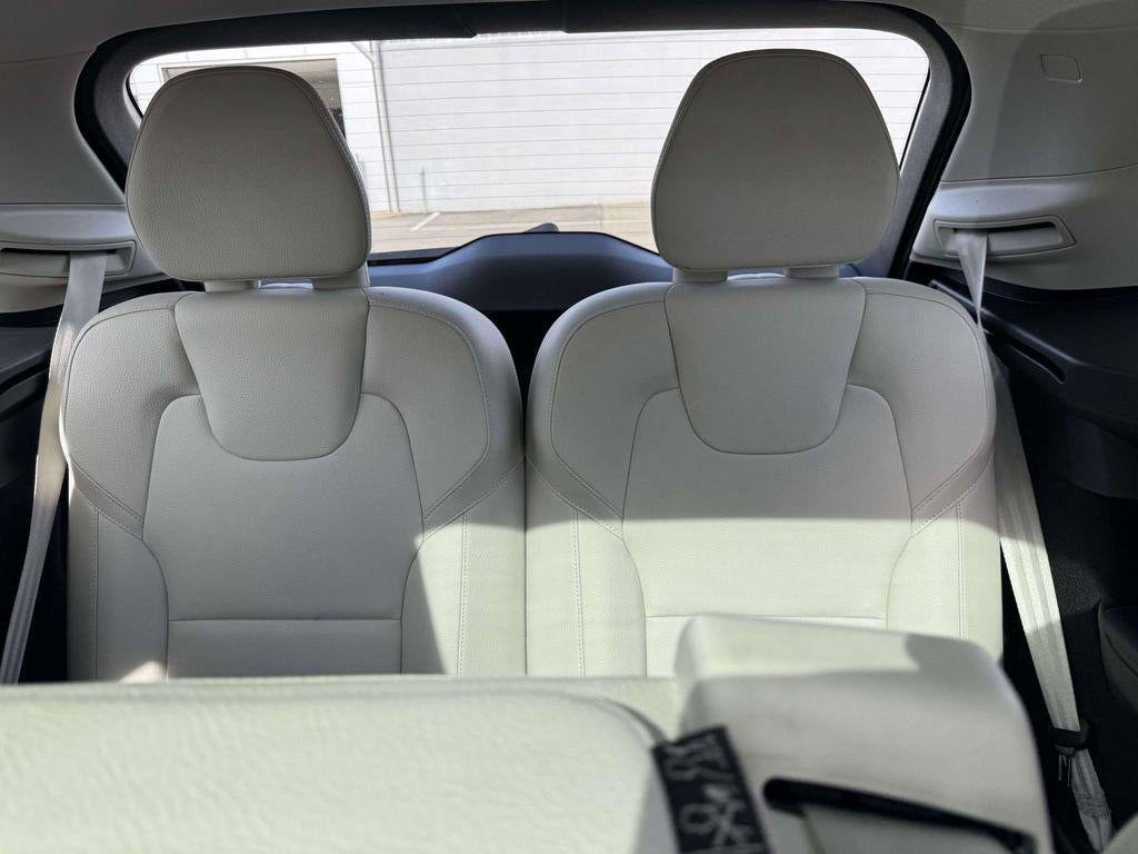 2023 Volvo XC90 B5 Core