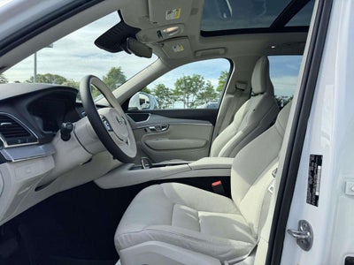2023 Volvo XC90 B5 Core