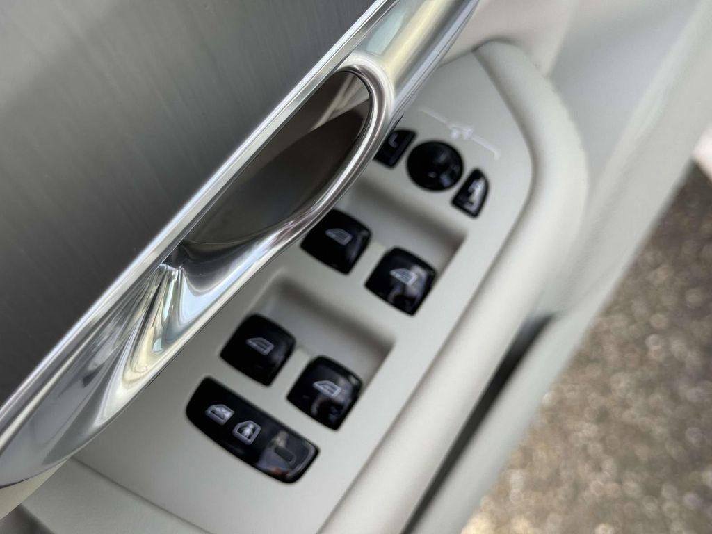 2023 Volvo XC90 B5 Core