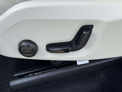 2023 Volvo XC90 B5 Core