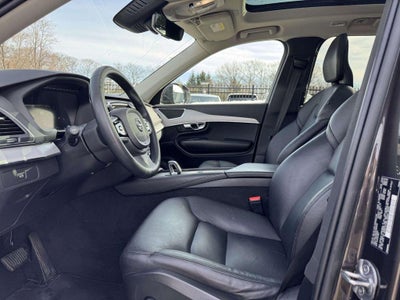 2023 Volvo XC90 B5 Core