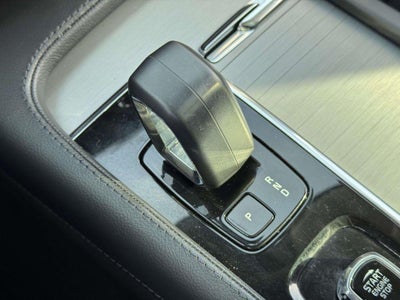2023 Volvo XC90 B5 Core
