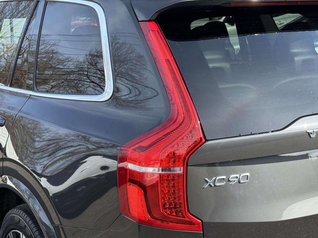 2023 Volvo XC90 B5 Core