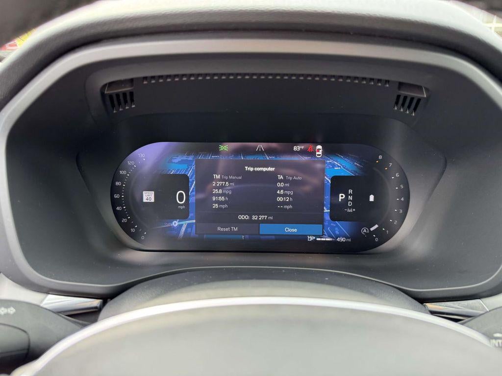 2024 Volvo XC60 B5 Core Dark Theme