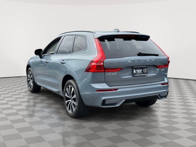 2024 Volvo XC60 B5 Core Dark Theme