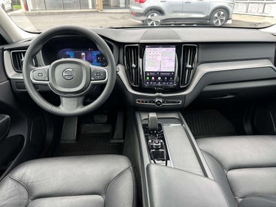2024 Volvo XC60 B5 Core Dark Theme