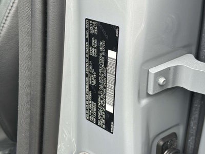 2024 Volvo XC60 B5 Core Dark Theme