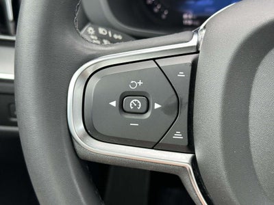 2024 Volvo XC60 B5 Core Dark Theme