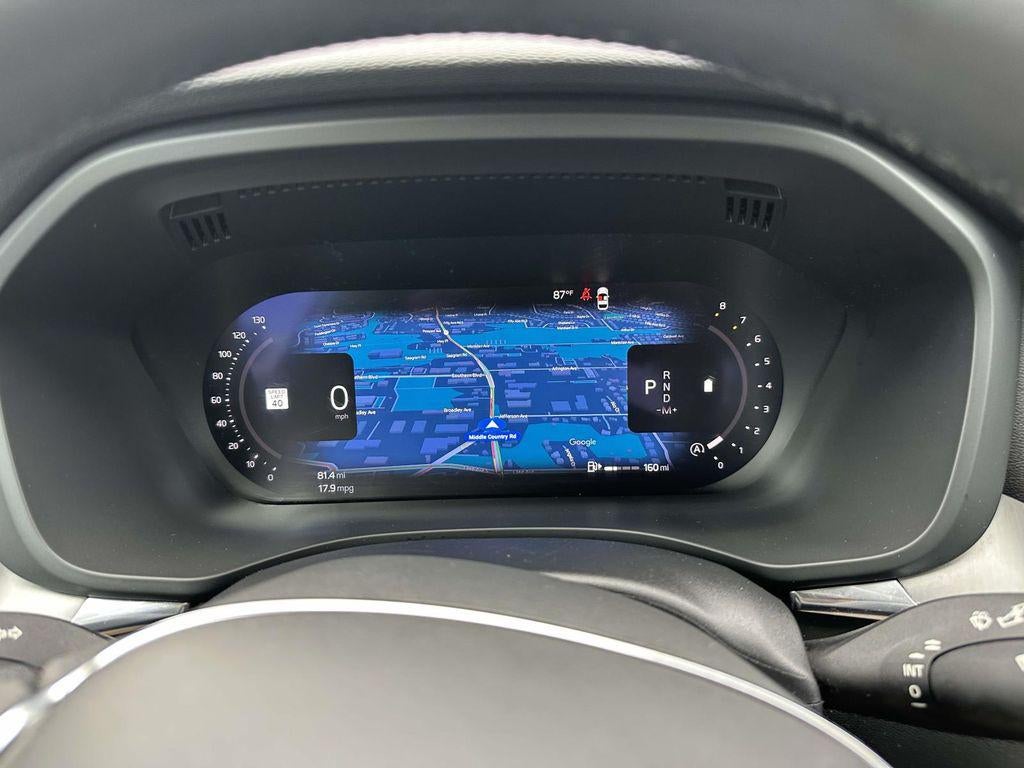2024 Volvo XC60 B5 Core Dark Theme