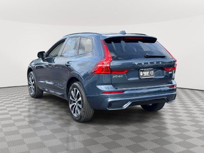2024 Volvo XC60 B5 Core Dark Theme
