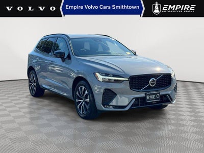 2024 Volvo XC60 B5 Core Dark Theme