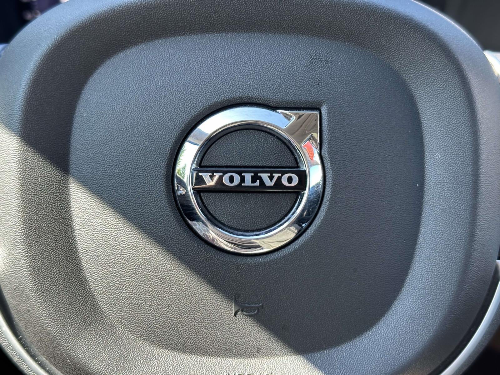 2022 Volvo Xc60 B5 Momentum
