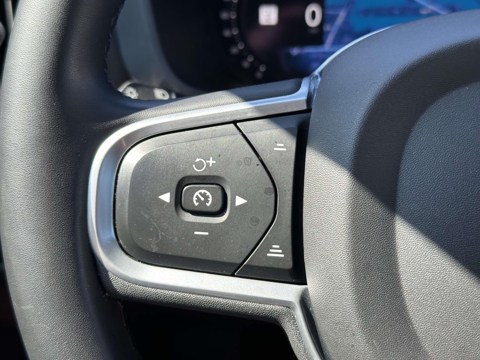 2022 Volvo Xc60 B5 Momentum