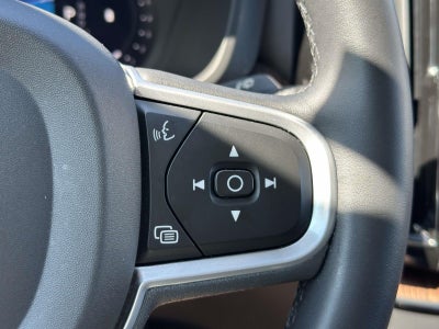 2022 Volvo Xc60 B5 Momentum