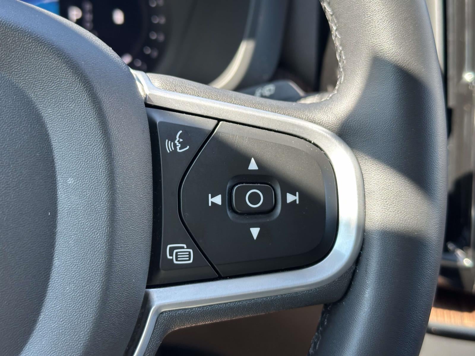 2022 Volvo Xc60 B5 Momentum