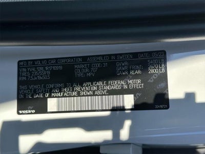 2024 Volvo XC60 B5 Plus Dark Theme