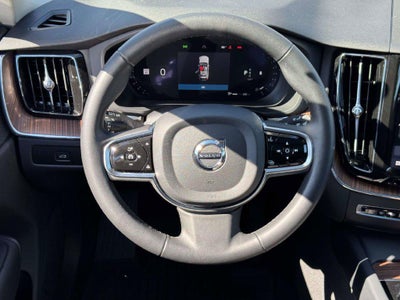 2024 Volvo XC60 B5 Plus Dark Theme