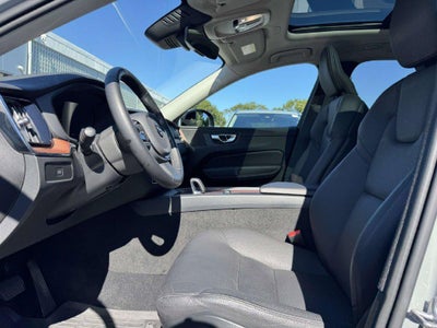 2024 Volvo XC60 B5 Plus Dark Theme