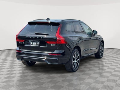 2024 Volvo XC60 B5 Plus Dark Theme