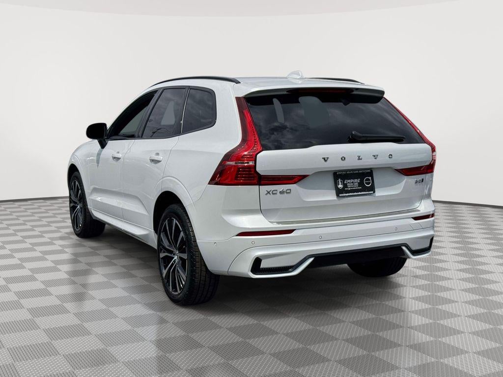 2024 Volvo XC60 B5 Plus Dark Theme