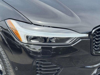 2024 Volvo XC60 B5 Plus Dark Theme