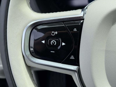 2024 Volvo XC60 B5 Plus Dark Theme