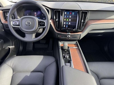 2024 Volvo XC60 B5 Plus Dark Theme