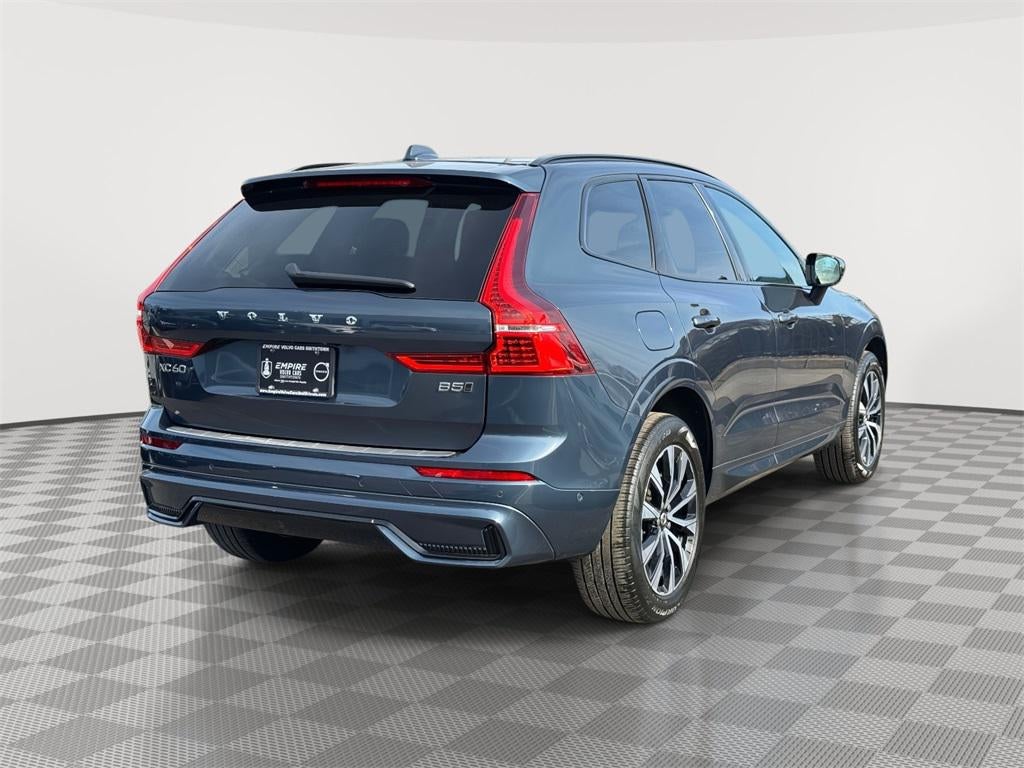 2024 Volvo XC60 B5 Plus Dark Theme