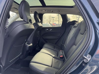 2024 Volvo XC60 B5 Plus Dark Theme