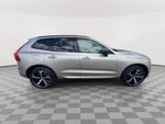 2024 Volvo XC60 B5 Ultimate Dark Theme