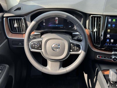 2023 Volvo XC60 B5 Plus Bright Theme