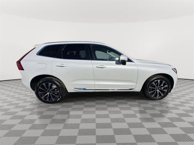 2023 Volvo XC60 B5 Plus Bright Theme