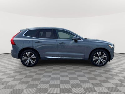 2023 Volvo XC60 B5 Plus Bright Theme