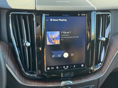 2023 Volvo XC60 B5 Plus Bright Theme
