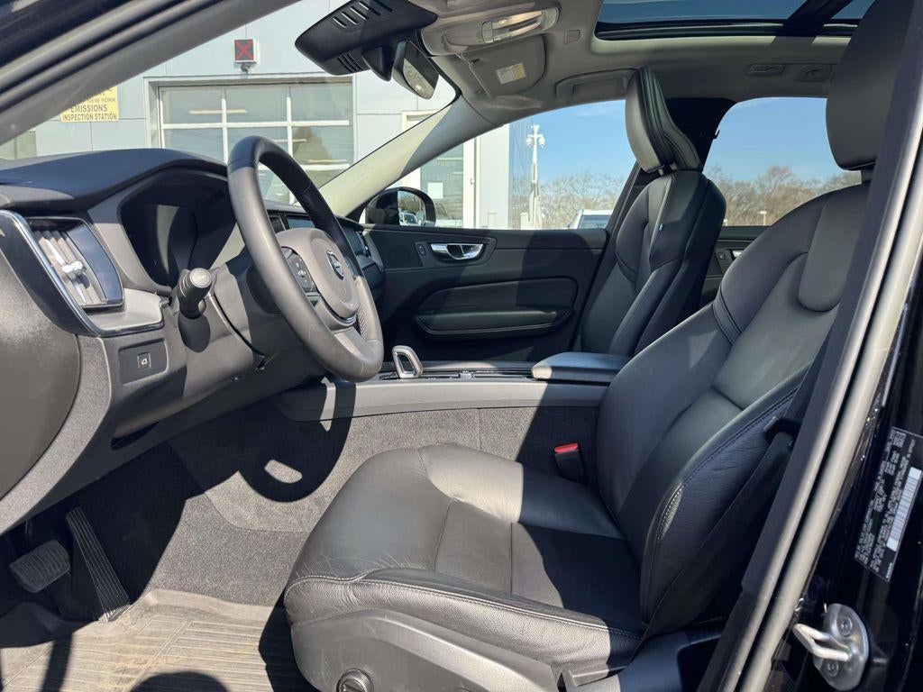 2023 Volvo XC60 B5 Core