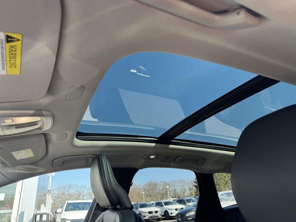 2023 Volvo XC60 B5 Core