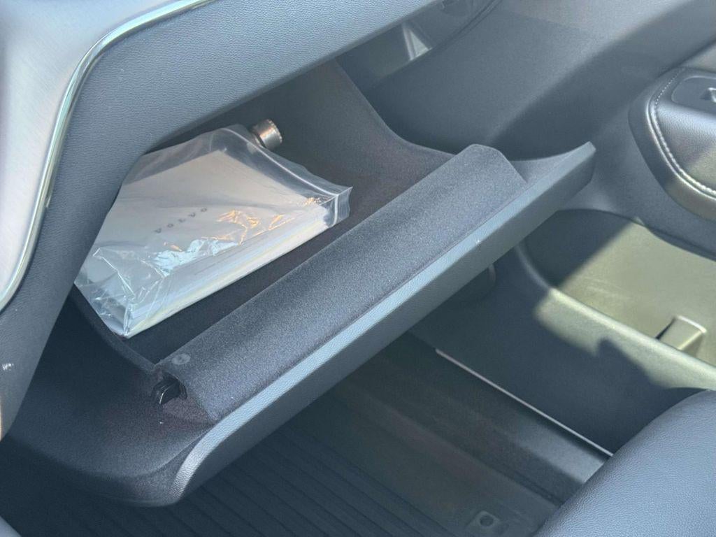 2023 Volvo XC60 B5 Core