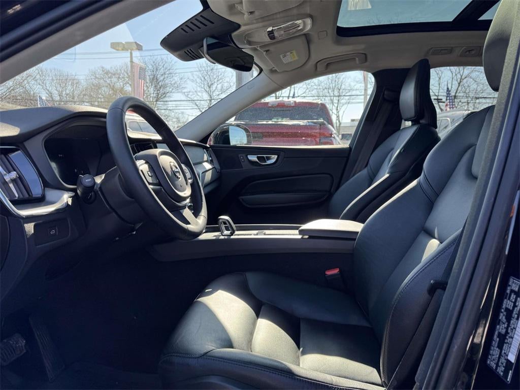 2023 Volvo XC60 B5 Core