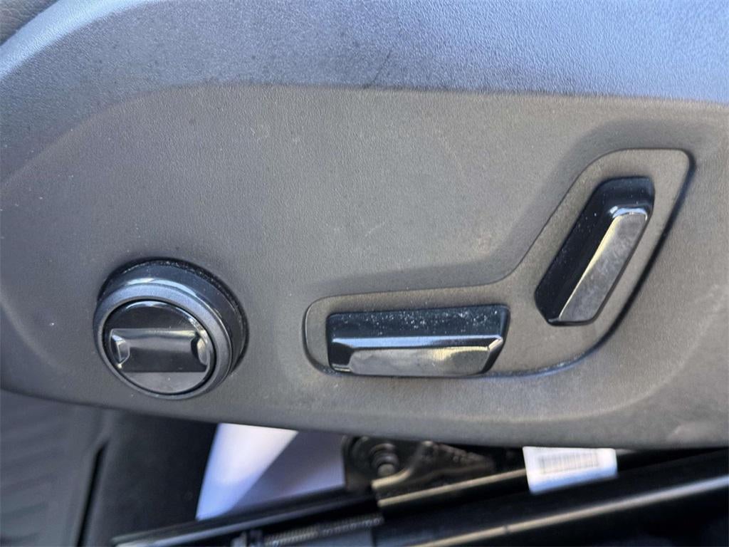 2023 Volvo XC60 B5 Core